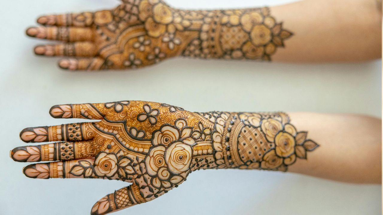 99+ Best Mehndi Captions for Instagram